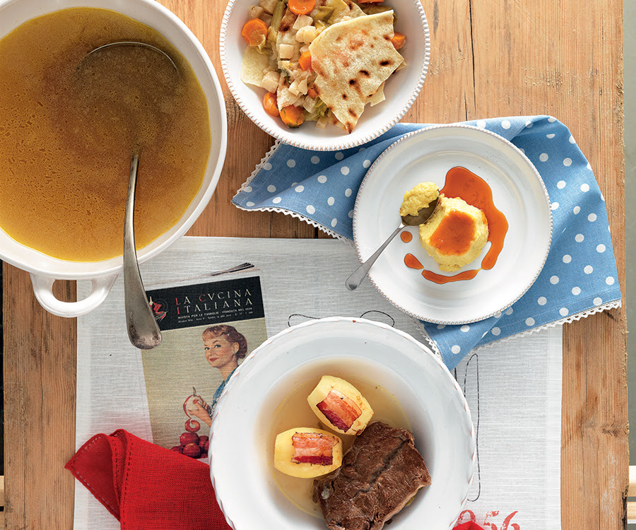 Ricetta Zuppa di brodo di carne, carasau e verdure - Le ...