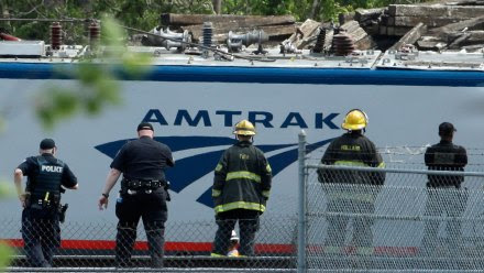 Train in Deadly Amtrak Derailment Sped Up for Full Minute: NTSB.
