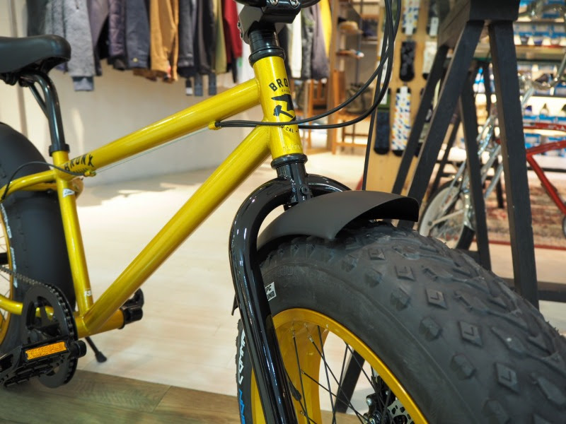 Bronx Fatbike インチdd 7段変速 雪道 フェンダー ファットバイク 泥除け ブロンクス 札幌lov ロブ 4プラ6階 Lov
