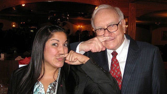 Use Warren Buffett’s “Two List” Strategy to Focus on Financial Goals
