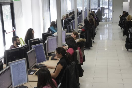 Δημόσιο: 15.000 προσλήψεις μόνιμων και εποχικών σε τρεις μήνες
