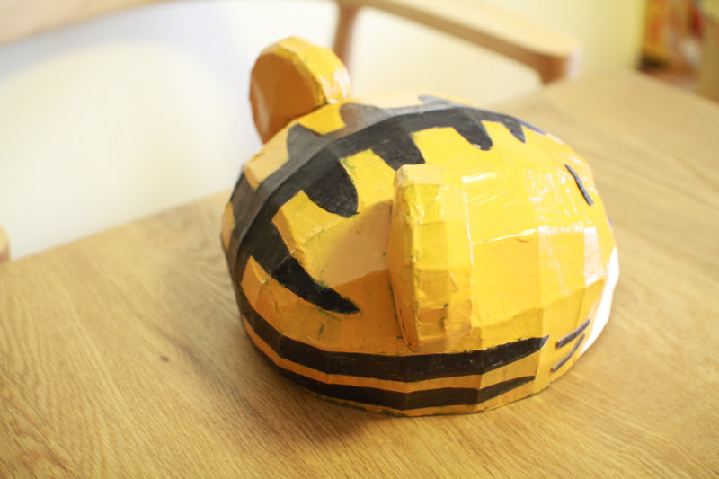 ハロウィンパーティで大活躍 ベネッセしまじろう帽子をダンボール工作しました Pappa Blog