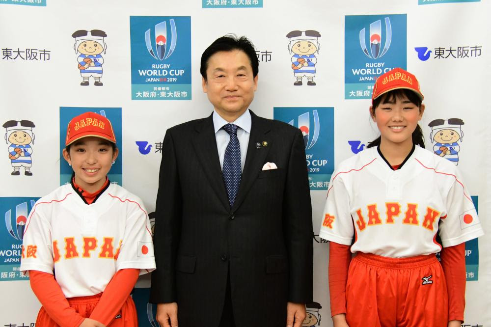 平成31年1月21日 ソフトボール日本代表としてオーストラリアへ 小学生が市長訪問 東大阪市