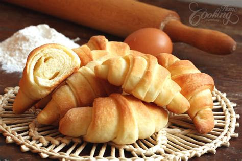 These recipes include appetizers, and breakfast and lunch dishes. Homemade Crescent Rolls :: Home Cooking Adventure