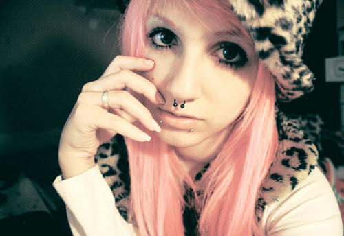 cute girls with lip rings. cute girls with lip rings. 18 notes lip piercing snake