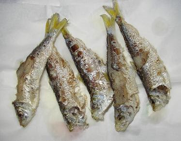 サッパの唐揚げ