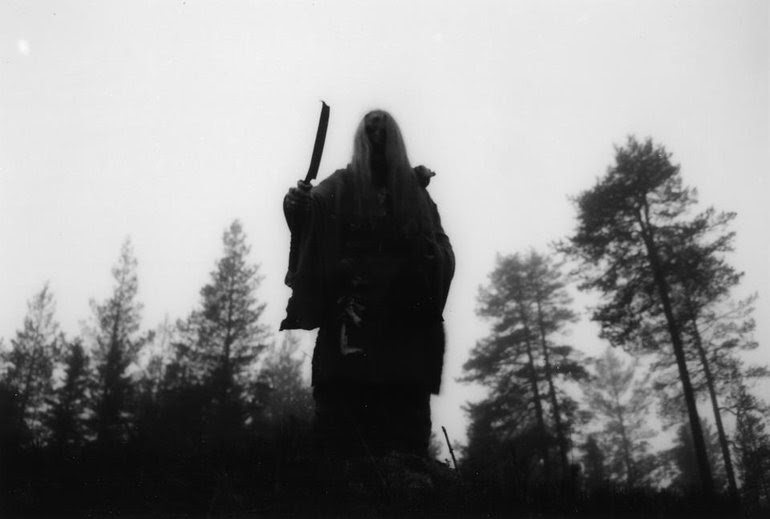 No se puede mostrar la imagen “http://static.metal-archives.com/images/2/7/1/2/2712_photo.jpg” porque contiene errores.