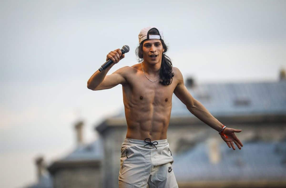 "Je suis schizo, on est plusieurs dans ma tête, je peux ...