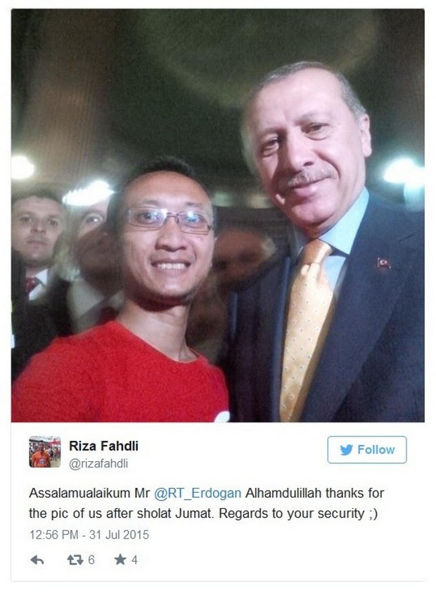 Ini Kisah "Kaos Erdogan" Yang Bikin Netizen Diajak Selfie Bareng Erdogan di Istiqlal