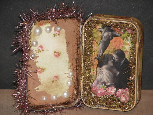 Valentine Tin 011