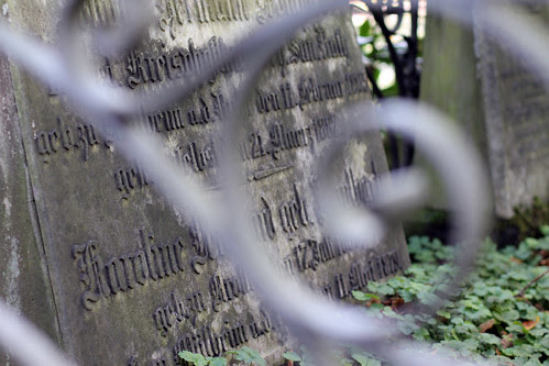 Alstadtfriedhof Mülheim an der Ruhr by wpt1967