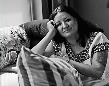 Sandra Cisneros photo