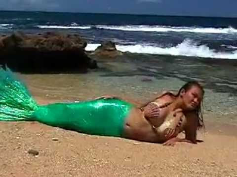 "Maui Mermaids" Close up Mermaid Tail Video