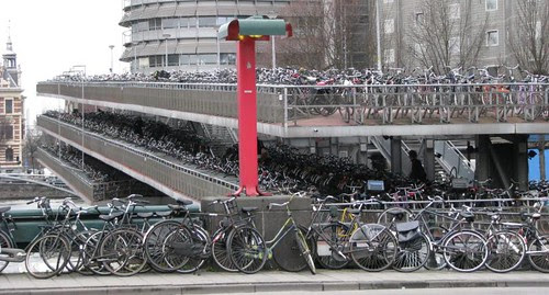 Estacionamento de bicicletas em Amsterdam