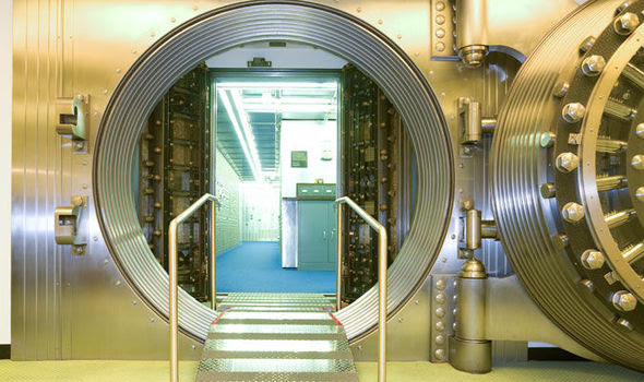 Bank robbery tunnel discovered foiling 'biggest heist in ...