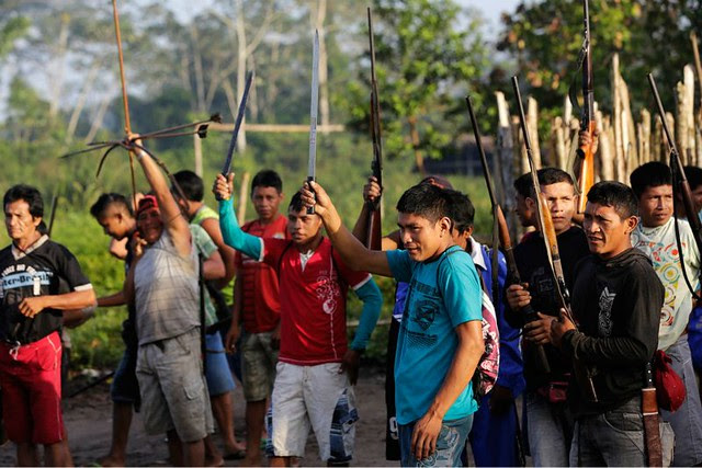 1_amazon-indians-strip-tie-beat-illegal-loggers (3).jpg