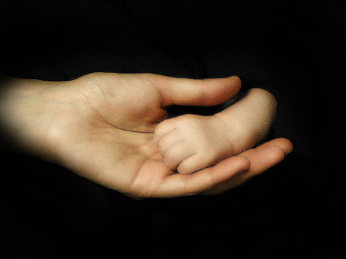 Due Mani Due Generazioni - Two Hands Two Generations - by Dino Olivieri