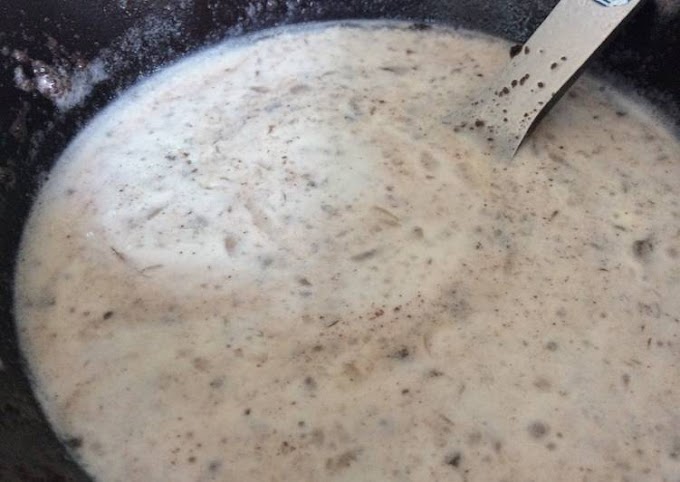 Recipe: Tasty Cookies And Cream Milk For Cereal