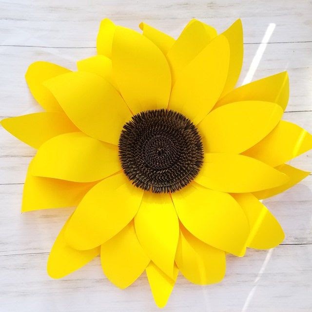 Download Free 274 Sunflower Garland Svg SVG PNG EPS DXF File for Cricut, Silhouette and Other Machine