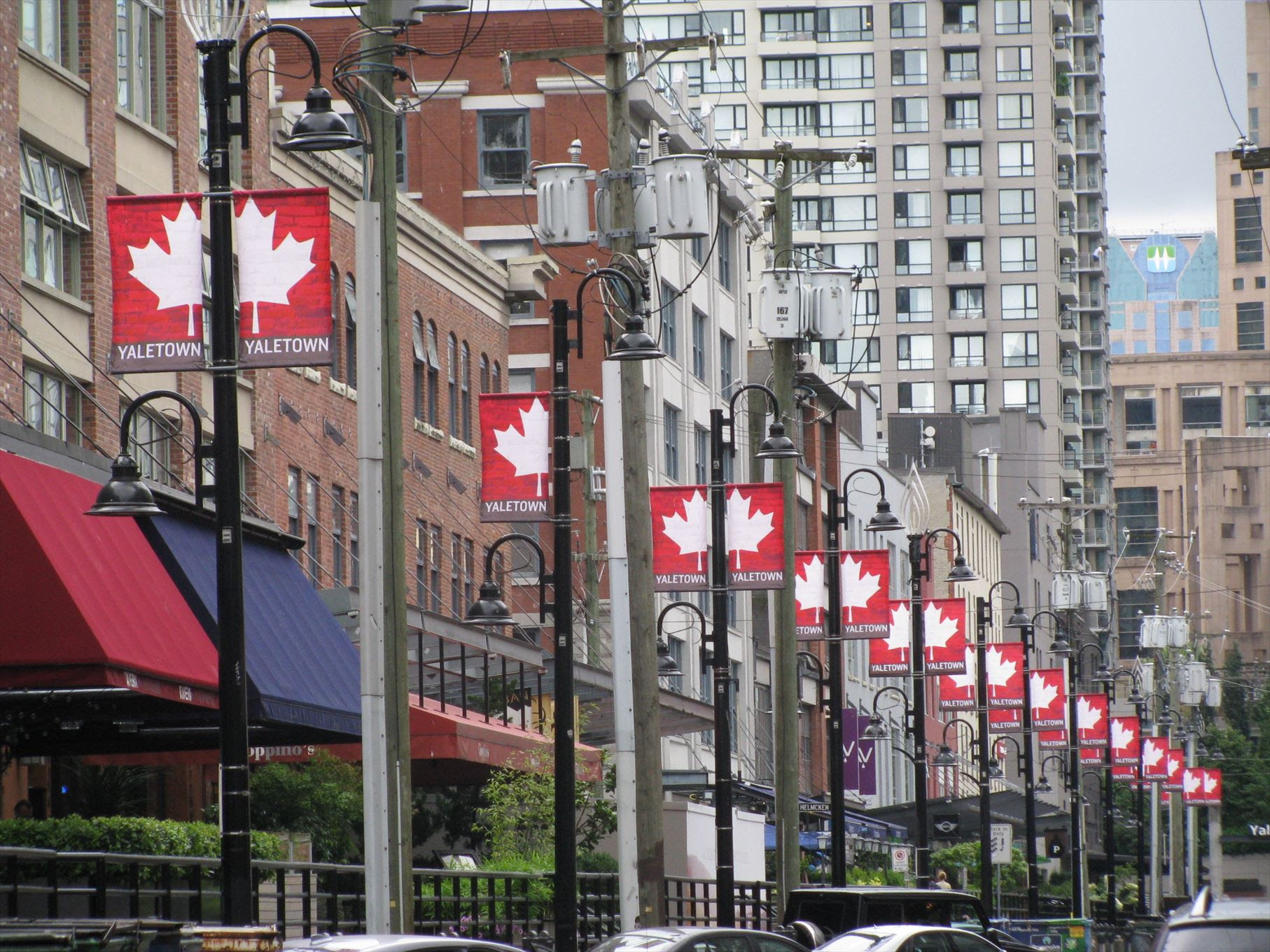 バンクーバーのダウンタウン散策 ロブソン通り イエールタウン 17年夏 その63 海の向こうの思い出