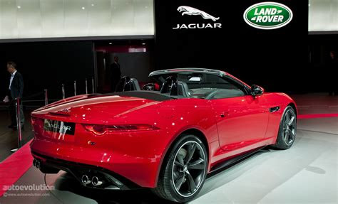 paris  jaguar  type   autoevolution
