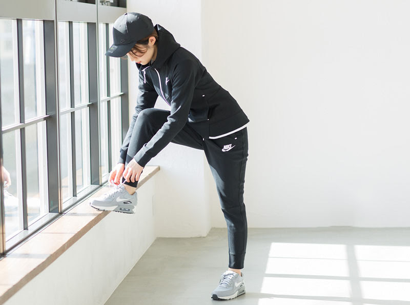 30 Off ナイキ テックフリース パンツ ウィメンズ Nike 9319 ココチヤ 新潟燕市のセレクトショップ