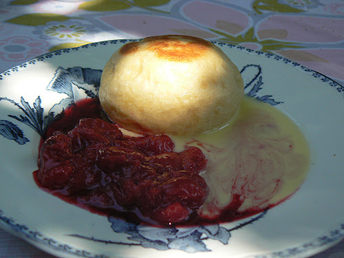 dampfnudel et compote de cerises.jpg