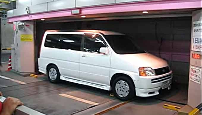 アンビリーバボー 日本の機械式立体駐車場に驚く外国人の反応が面白いw 5garage