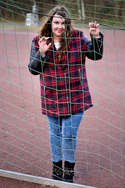 Große Größen Plus Size Fashion Blog Missguided tartan jacket