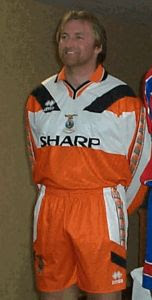 inverness caledonian thistle away football shirt 2001
