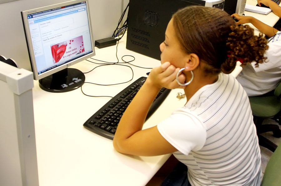 Novas regras visam melhorar o atendimento das operadoras de internet  / Milton Michida/ SP Noticias