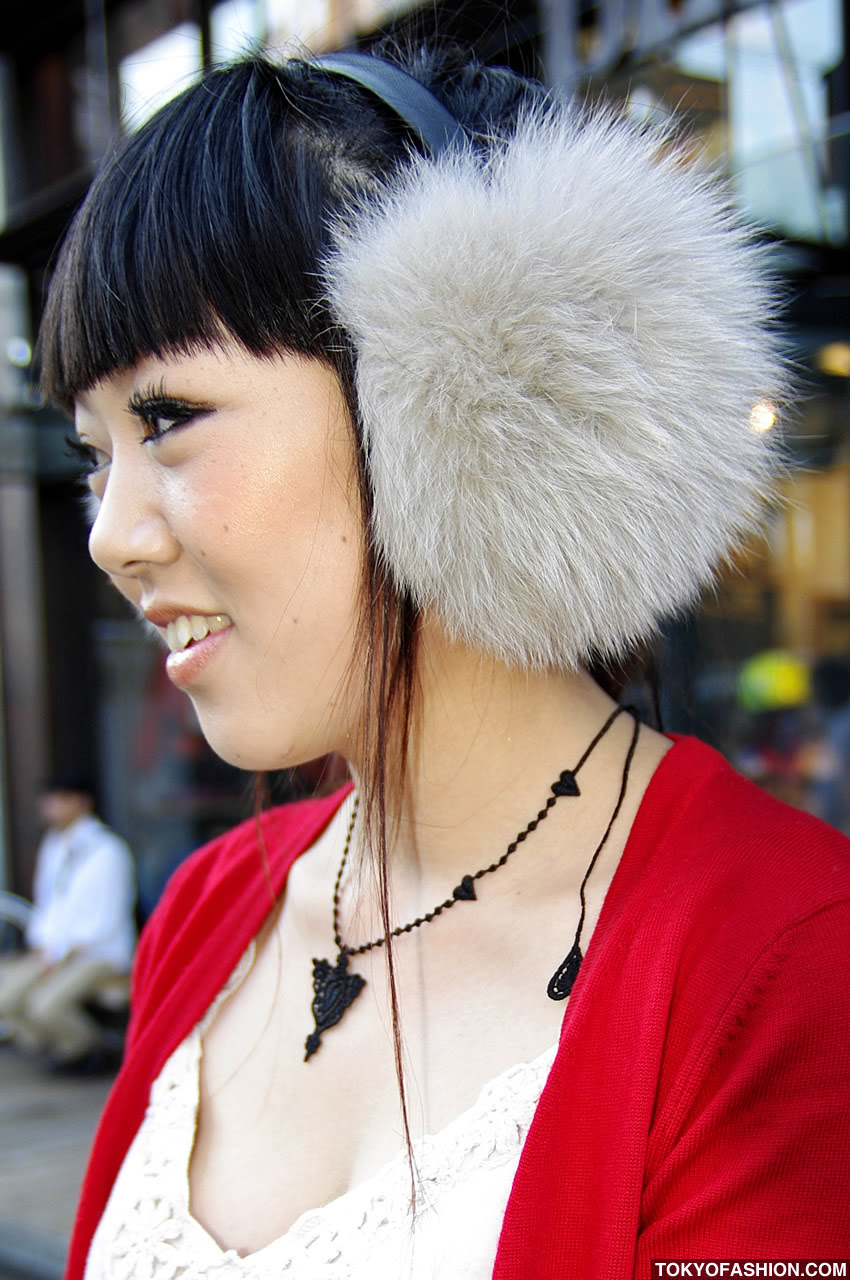 Fur Ear Muffs & Knit Beanie Girls in Shibuya
