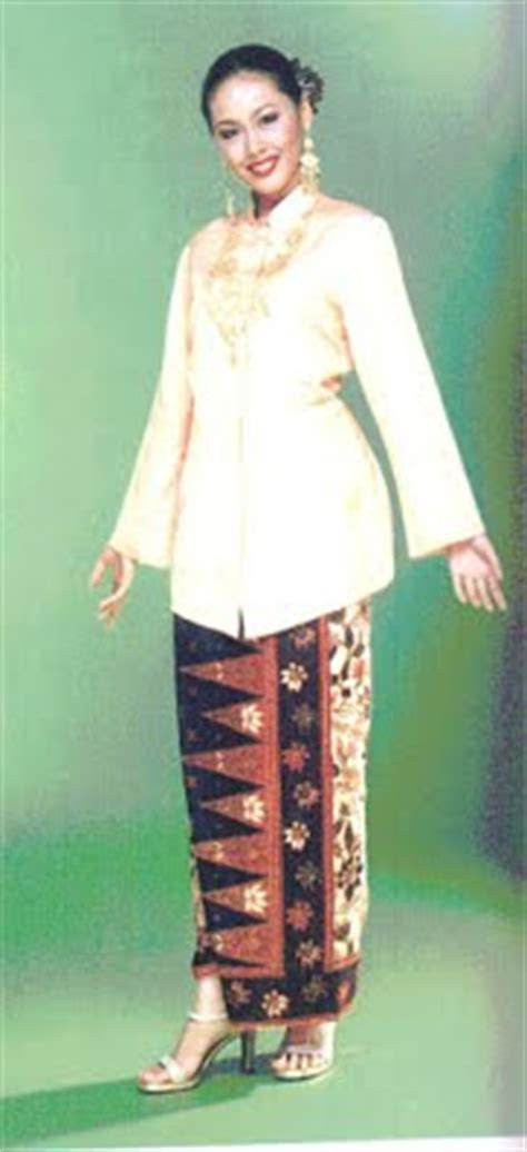 baju kebaya seni  budaya malaysia