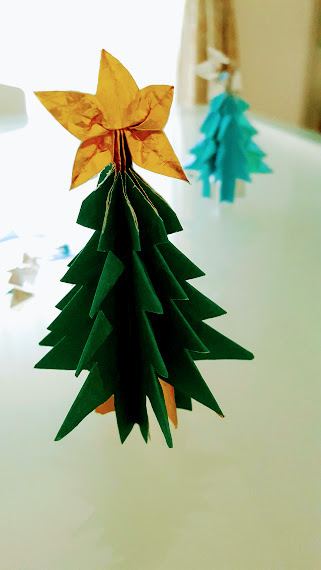クリスマスツリーを折り紙で立体的に 簡単な作り方 花づくし 色々なお花を楽しみつくします