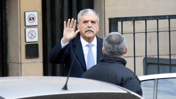 El ex ministro de Planificación, Julio De Vido, en los tribunales de Comodoro Py. Foto: Luciano Thieberger