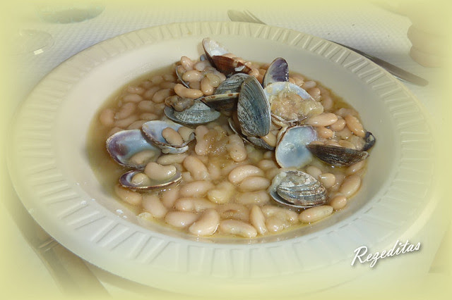 COMIDA EN MAS PATERRA