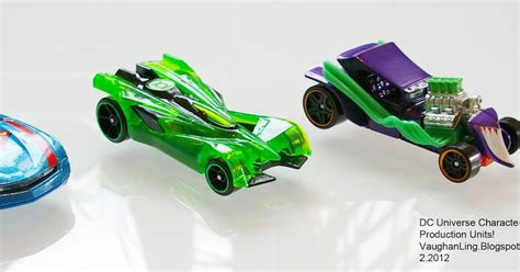 The buildings stand on a narrow strip of land on the golden mile . V Ling: TOYS: HotWheels production models!