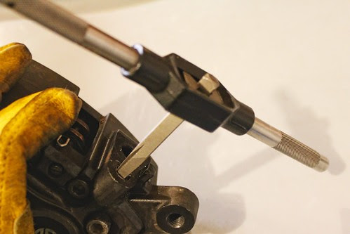 extractor tool