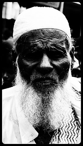 The Eternal Pain Of The Muslim Beggar Of Bandra Bazar Road by firoze shakir photographerno1