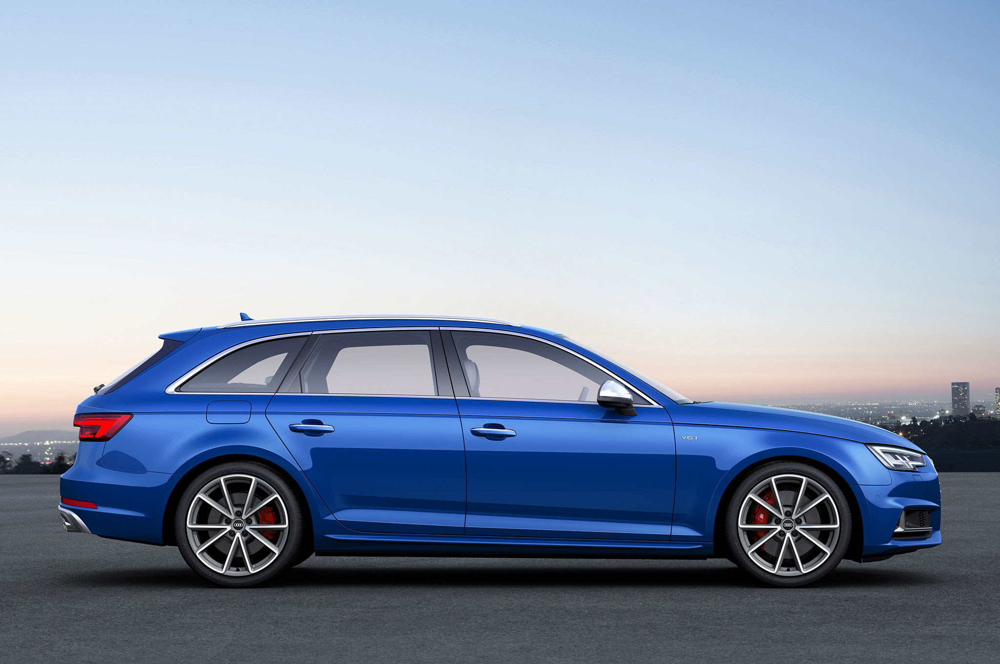 2017 Audi S4 Avant Euro Spec side profile 01