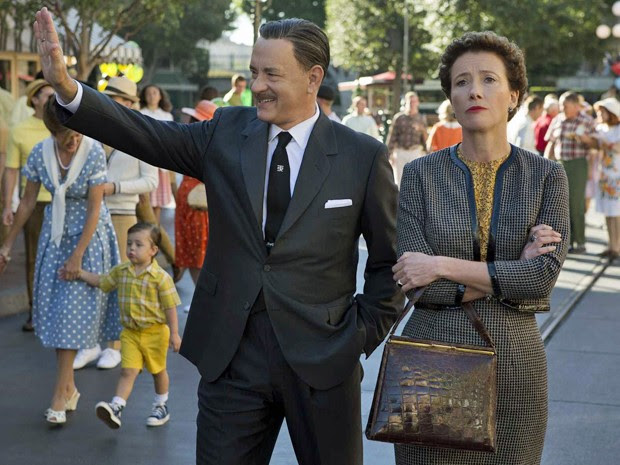 Tom Hanks e Emma Thompson em 'Walt nos bastidores de Mary Poppins' (Foto: Divulgação)