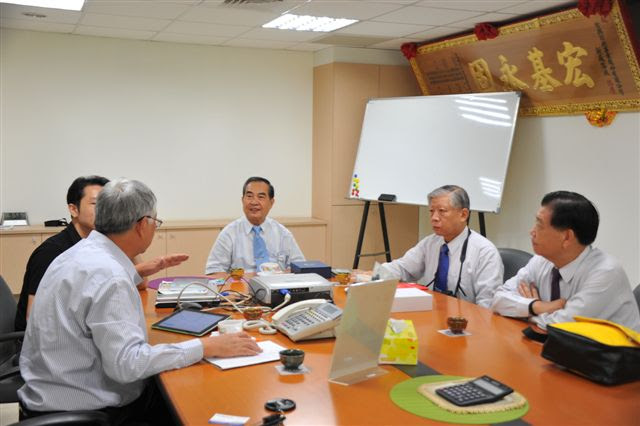 林和安的个人主页 Blog Archive 2012年10月拜访台中印刷同业