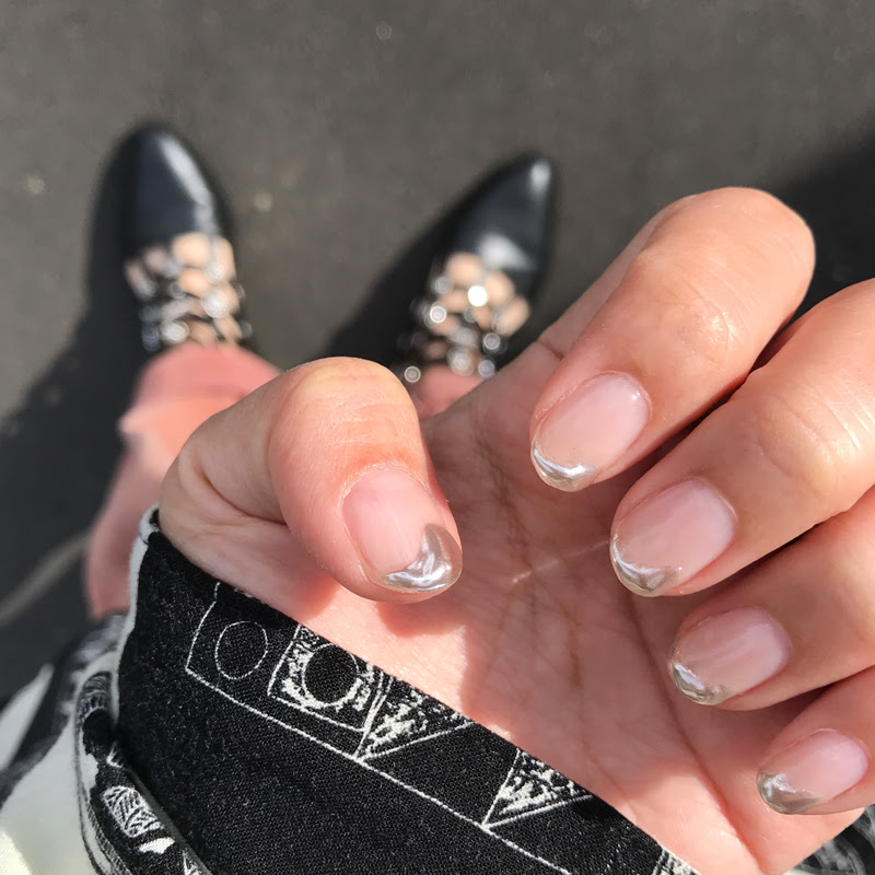 手軽に出来る夏のミラーフレンチネイル セルフネイル Nylonブログ ファッション ビューティ カルチャー情報