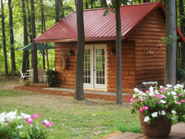 Charming Garden Retreats | HGTV