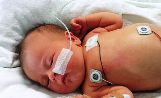 ママ必読 赤ちゃんが飛行機に乗る影響 最悪の場合は臓器破裂 医師が教えてくれたこと 家庭の知育応援サイト 知育アットホーム