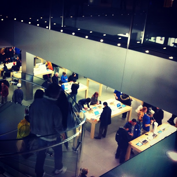 APPLE STORE