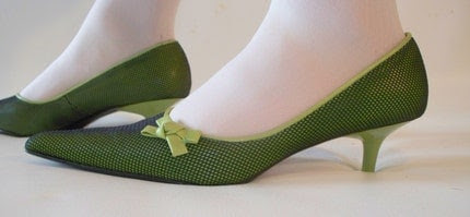 Vintage 80s NEON Lime Green GUESS Pumps Size 10 - Euro 42