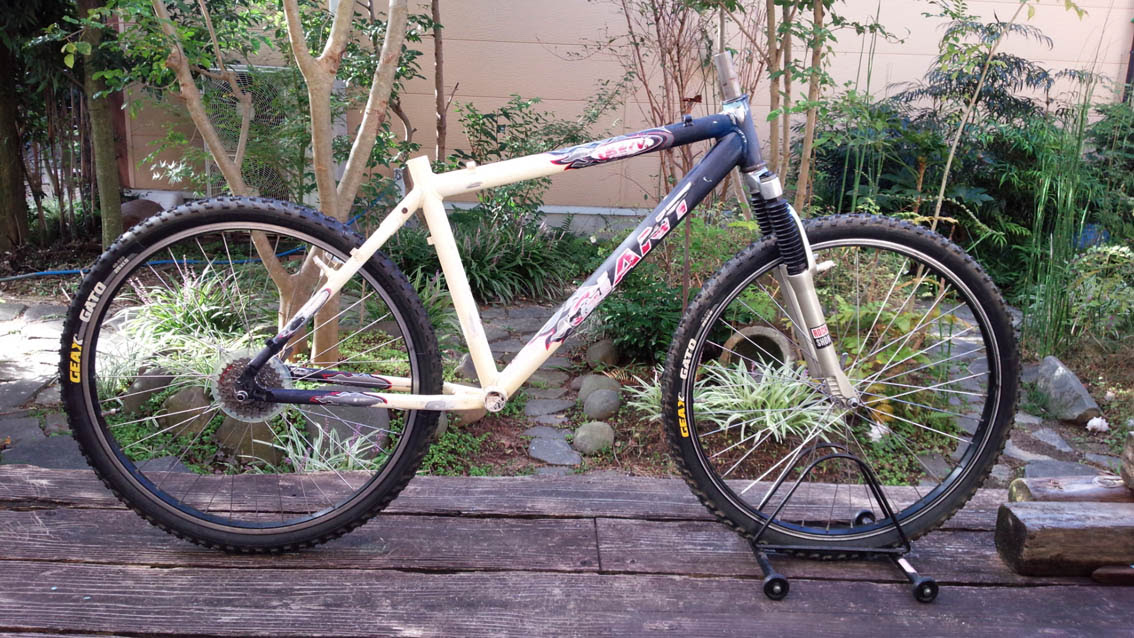 外国古い自転車塗装 値段