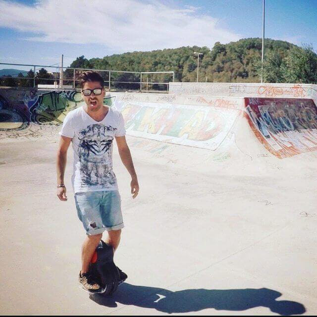 http://www.airwheel.net/images/UpliadImg/Airwheel_20150921165749188.jpg