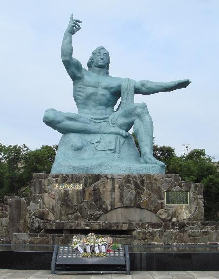64回目の長崎原爆の日: 投資家 坂 口 功 光